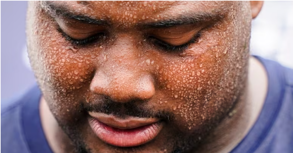 7 simple tips and tricks to reduce excessive sweating in this hot ...