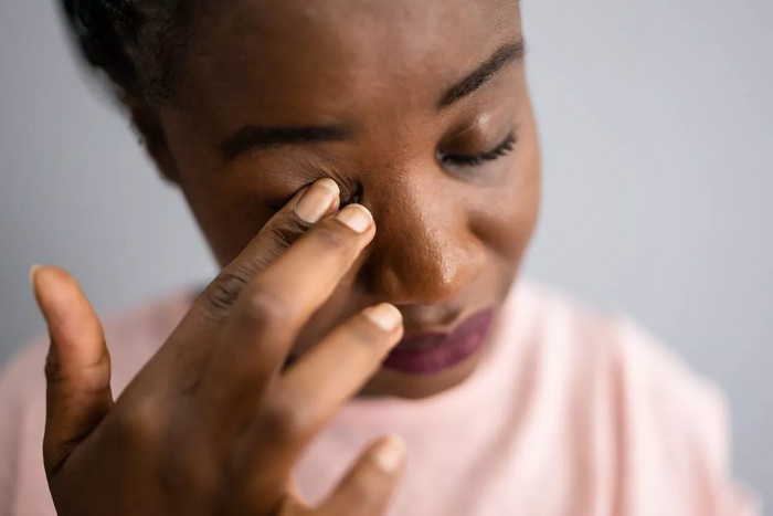 Why eyes shake uncontrollable [dailyrecord]