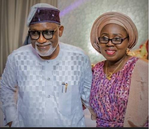 Governor Rotimi Akeredolu of Ondo State and his wife, Betty Akeredolu have both tested positive for coronavirus. (SaharaReporters)