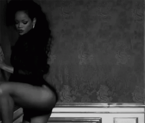 Rihanna Twerking [Tenorgif]