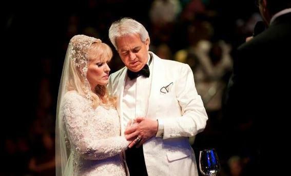 Benny and Suzanne Hinn