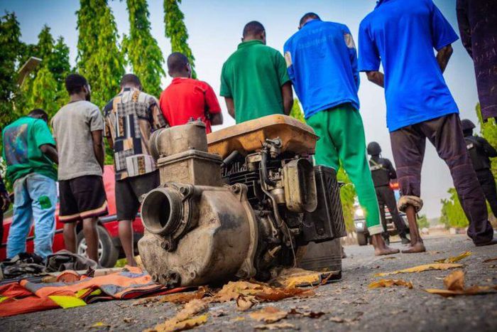 Men in possession of explosives [Blueprint Newspapers Limited]