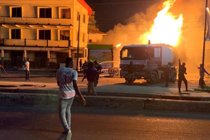 Tanker tyre explosion sparks chaos in Surulere [Daily Trust]