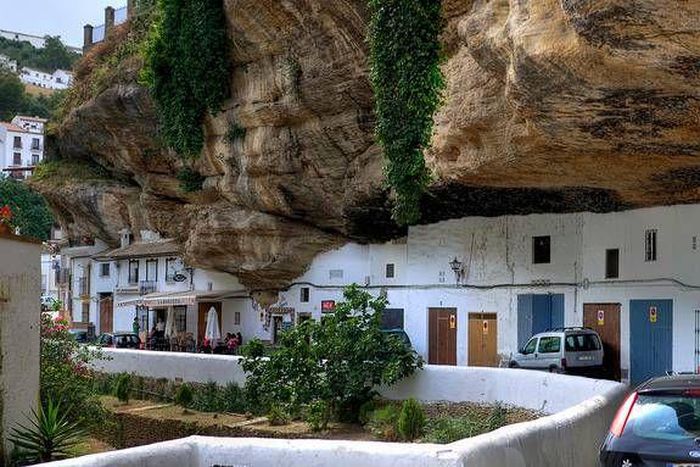 Setenil de las Bodegas [Pinterest]