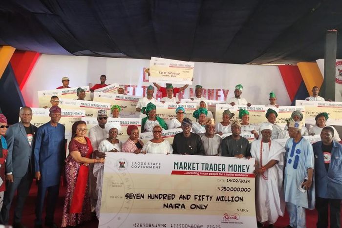 Gov. Babajide Sanwo-Olu of Lagos during the flag-off of N750m Lagos Market Trader Money to 15,000 beneficiaries at Agidingbi, Ikeja on Wednesday [NAN]