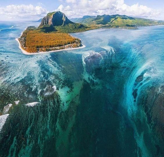 Underwater waterfalls [Pinterest]