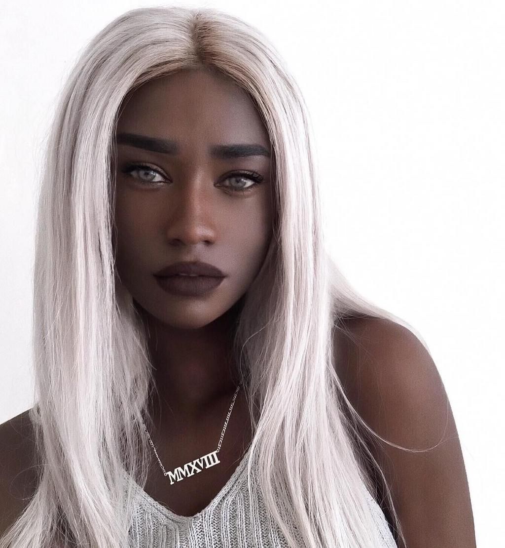 Bee Melvnin [Facebook]