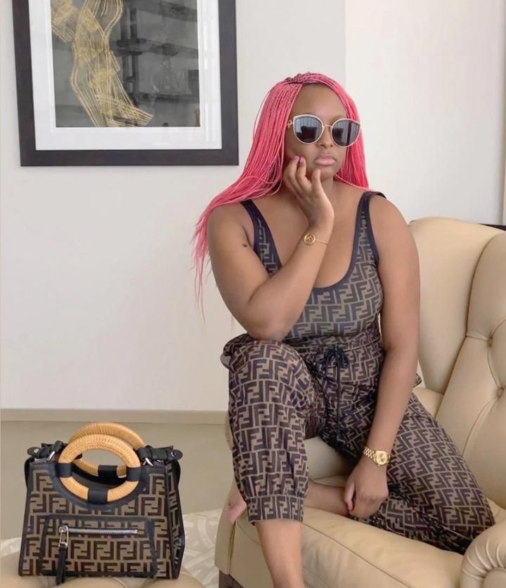 Head to toe designer is a no[Instagram/cuppymusic]