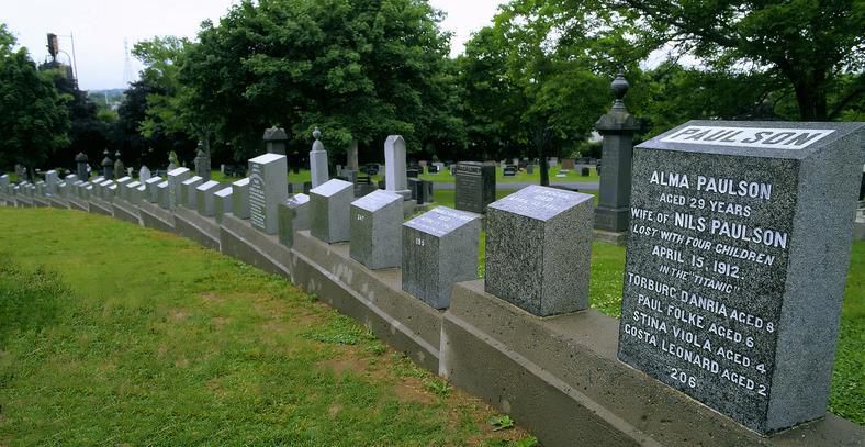 Titanic cemetery in Halifax [Shutterstock]