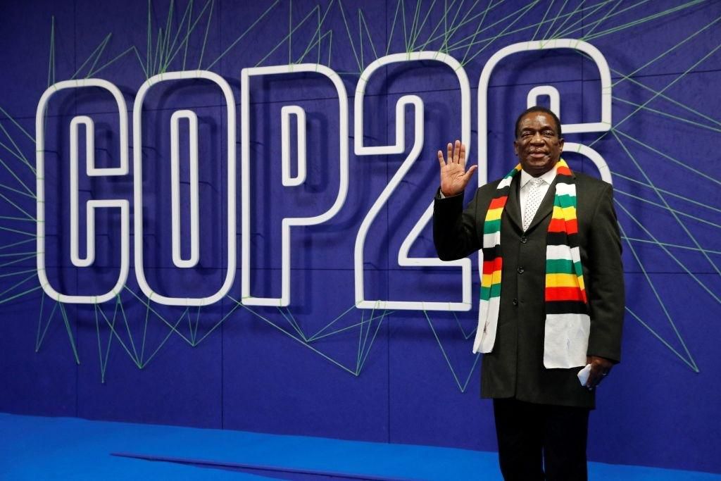 Zimbabwe's President Emmerson Mnangagwa arrives for the COP26 UN Climate Summit in Glasgow on November 1, 2021. - More than 120 world leaders meet in Glasgow in a "last, best hope" to tackle the climate crisis and avert a looming global disaster. (Phot...
