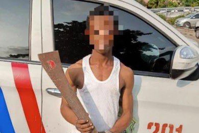 His accomplices fled the scene [The Cable]