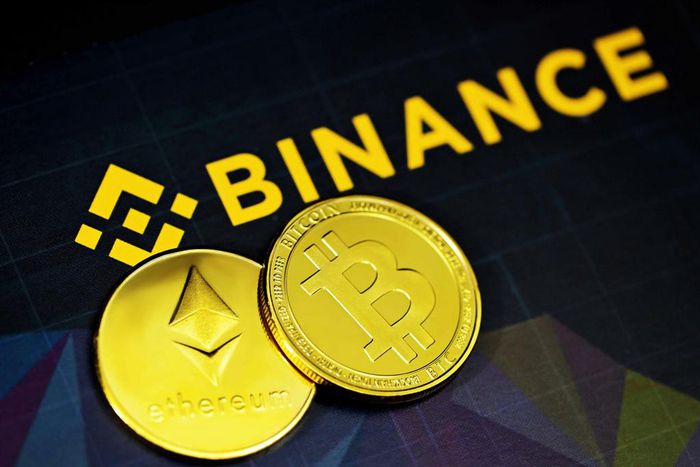 Binance urged Nigerians to trade or withdraw their assets before it discontinues the naira services this week. [Nairametrics]