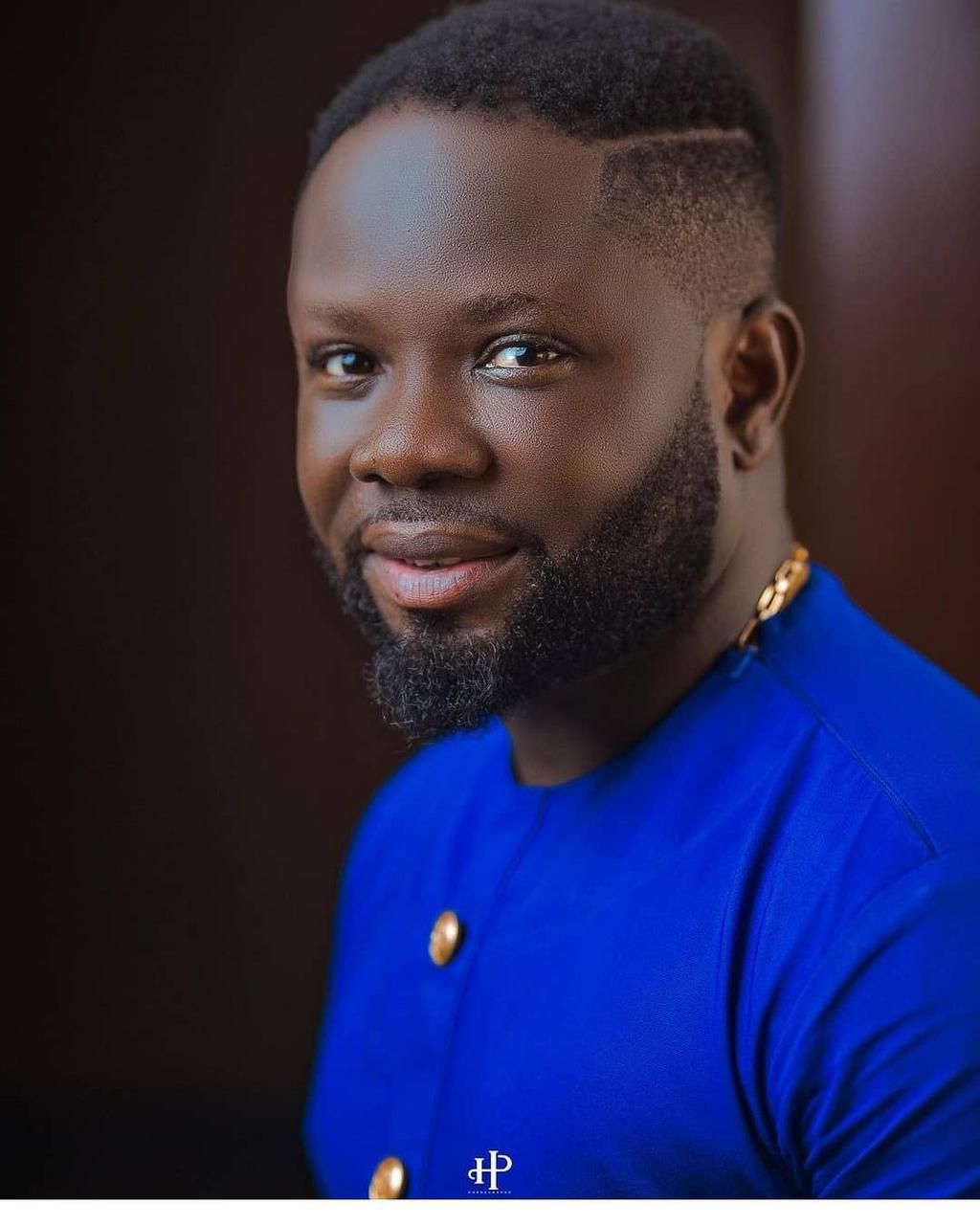 Ibrahim Yekini AMVCA [Instagram/iteleempire]