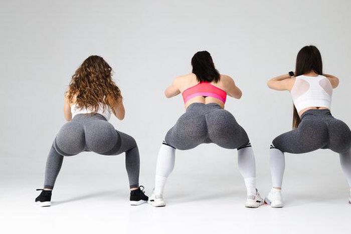 Benefits of squats sexually [AdobeStock]