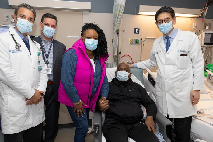 Rick Slayman, the first man to get a kidney transplant from a pig and his doctors [cnn]