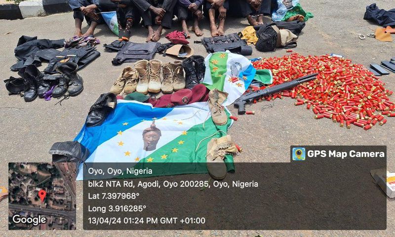 Suspected Yoruba nation agitators invade Oyo govt secretariat in army uniform  [Twitter:@HQNigerianArmy]