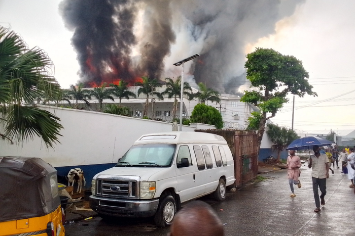 Christ Embassy Headquarters in Lagos catches fire on Sunday morning  [Twitter:@bigwig_austin]