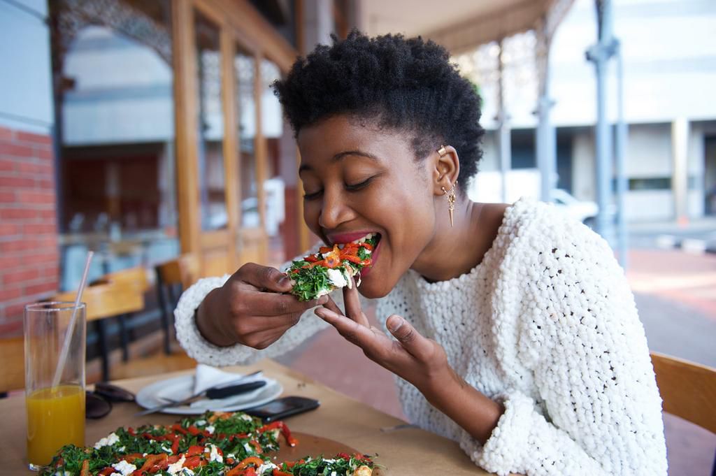 Don't eat smelly food on the plane [BlackVeganDiaries]