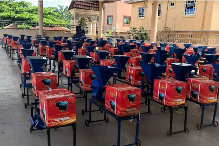 Anambra: Lawmaker empowers 200 widows, youths with sewing, grinding machines [NAN]