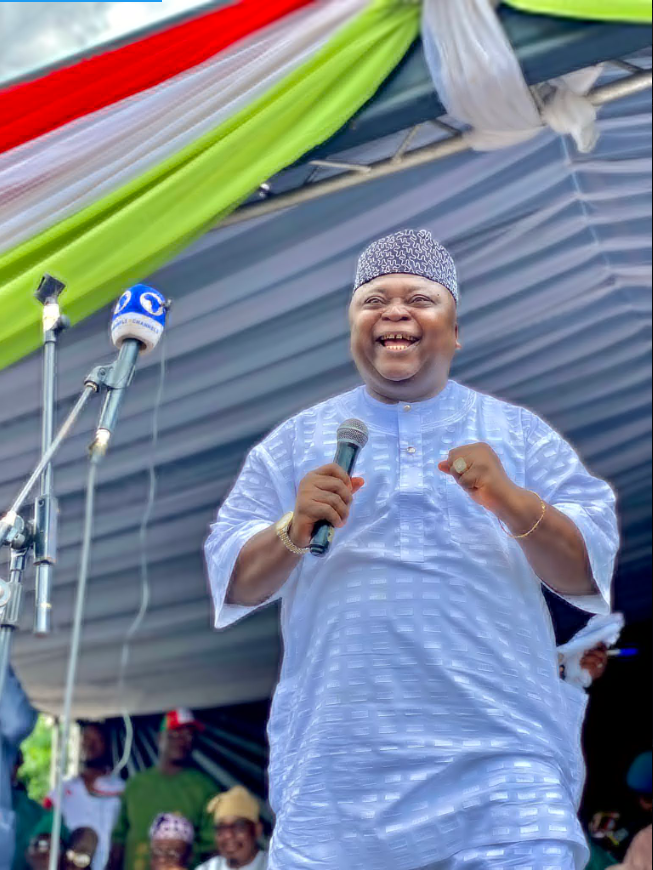 Ladi Adebutu [Twitter:@ladiadebutu]