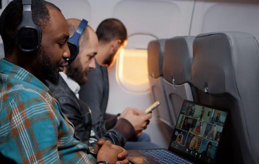 There are some things you should never do when on a plane [Linketree]