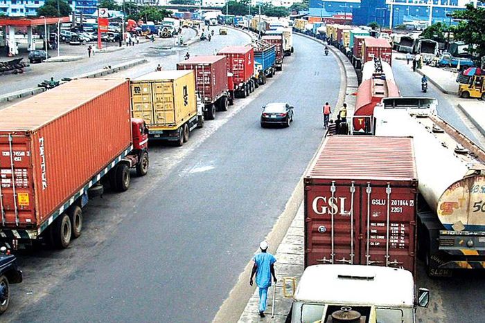 FG, trucks association begin data capturing of heavy duty trucks on Nigerian roads [guardian]