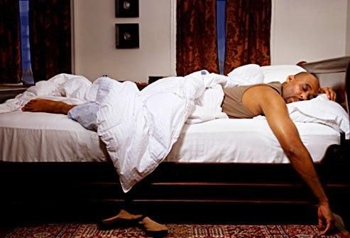 ___7482585___2017___10___19___13___black-man-sleeping-in-bed-1