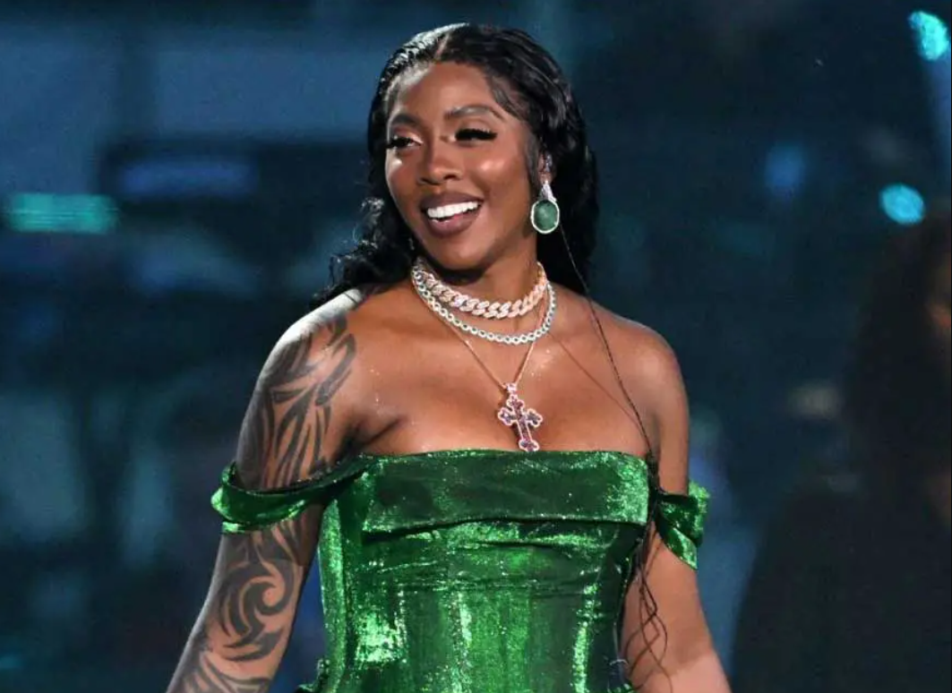 I do not work with Mekka anymore – Tiwa Savage announces split from manager