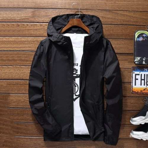 Don’t Wear These 5 Fashion Items Outdoors During Rainy Season (Trust Us)