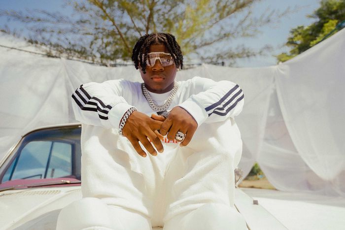 Omizzy unveils 'Osimhen' - A total package with electrifying music video and anthemic new single!