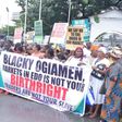 Edo traders protest to Oba’s palace, demand leader’s removal