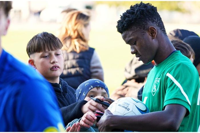 Super Eagles legend Nwankwo Kanu's 19-year-old 'boy' makes team of the week on European debut