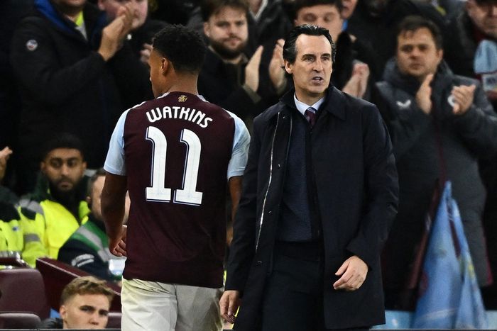 Aston Villa preparing harder for Man United visit than Bayern, says Emery