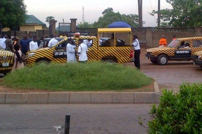 VIO officials during an inspection of vehicle papers.