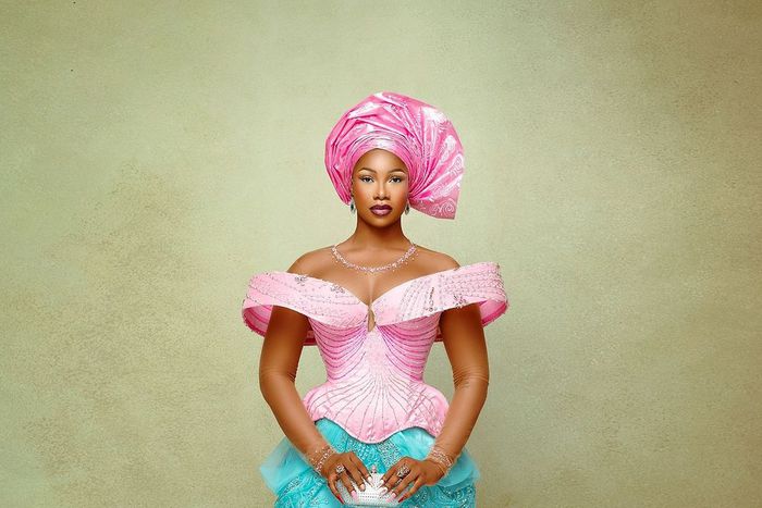 Tacha as a wedding guest [Instagram/symplyTacha]