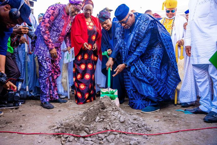 FG begins construction of Gateway Inland Dry Port in Ogun [X;@DapoAbiodunCON]
