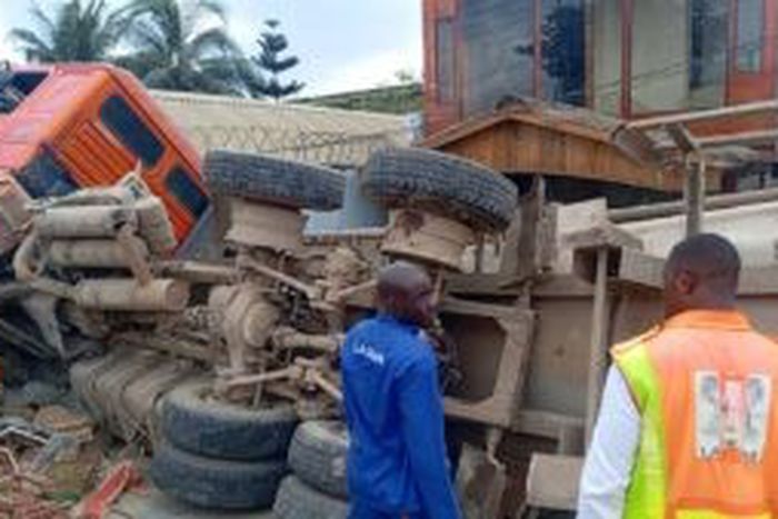 Driver dies as trucks collide in Lagos [NAN]