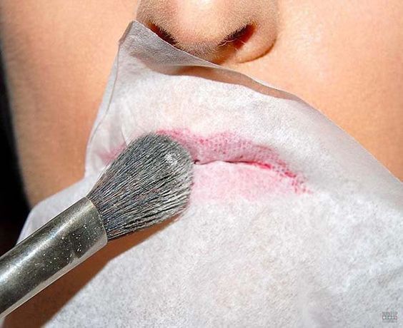 sealing lipstick (Pinterest)