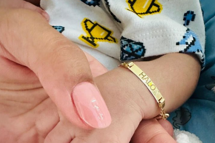 There are numerous reasons why parents choose privacy for their children  [Instagram/hallebailey]