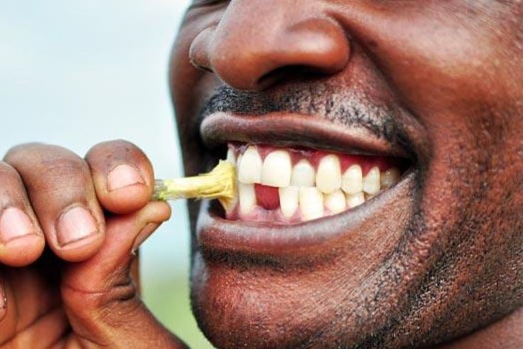 Some Nigerian have resorted to the use of chewing sticks amid the high cost of toothpaste. [Facebook]