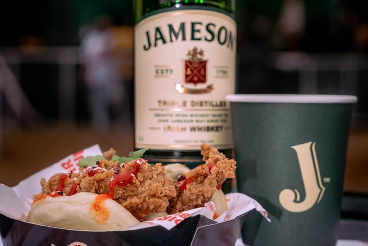 A Culinary Journey at Jameson Distillery on Tour: Gourmet Junk Food meets Whiskey Culture