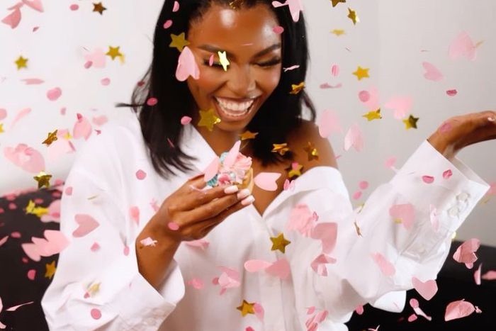 Confetti photo idea (Instagram)