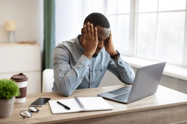 How to look busy at work when you’re secretly applying for another job