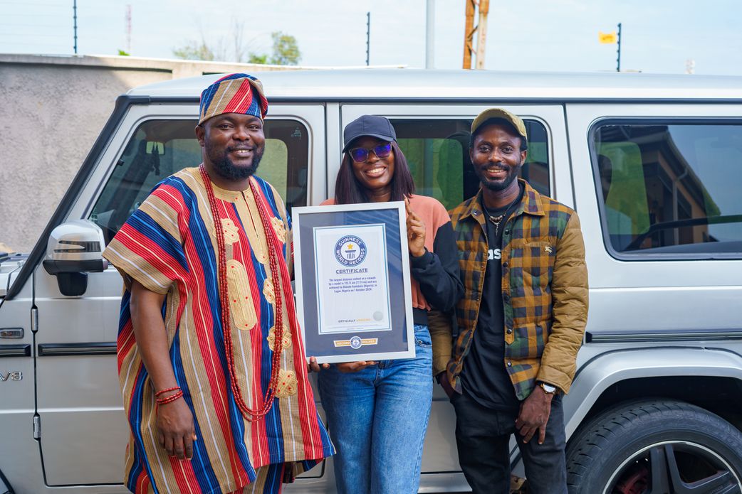 Guinness World Record holder Ololade (JPTS/ISQ graduand) visits Chris Imumolen