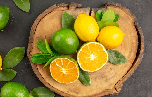 5 fruits you should be eating to improve your kidney health [Freepik/KamranAydinov]