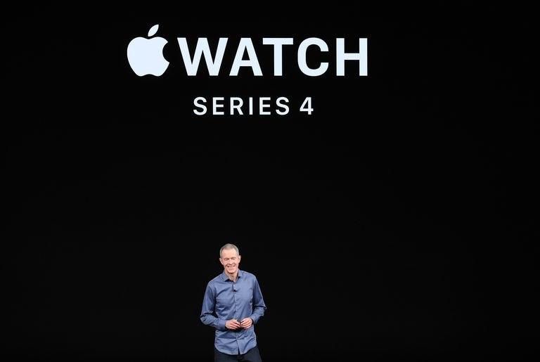 Williams presenting the Apple Watch Series 4 onstage at Apple’s reveal event.