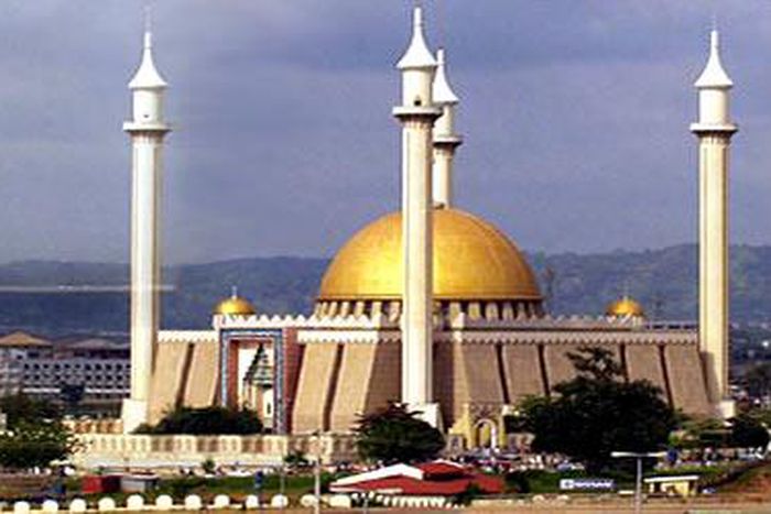National Mosque in Abuja, Nigeria. [cometonigeria]