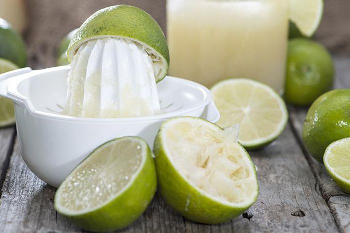 3 reasons why you should apply lime juice on your face
