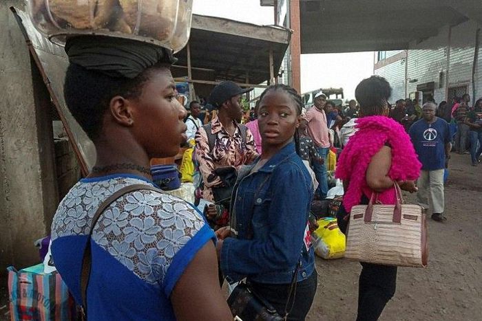 Hundreds of families have been fleeing the anglophone regions in advance of the October 7 elections