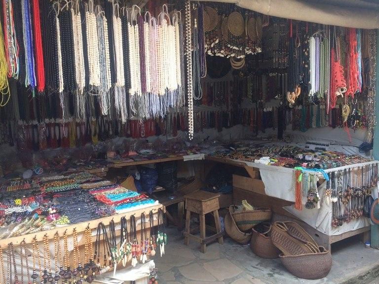 ___8900115___2018___9___25___16___tourist+market+winifred+akpofure